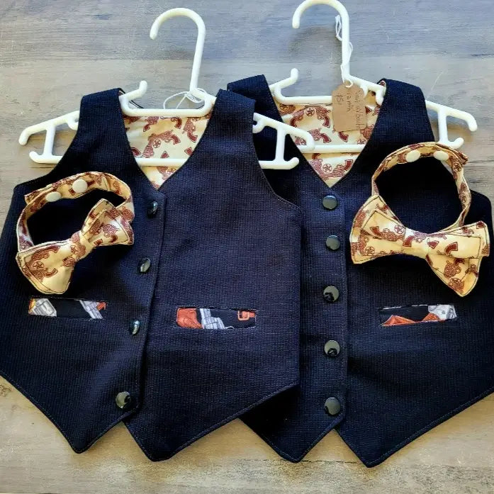boys black Ring bearer Outfit with bowtie image 0