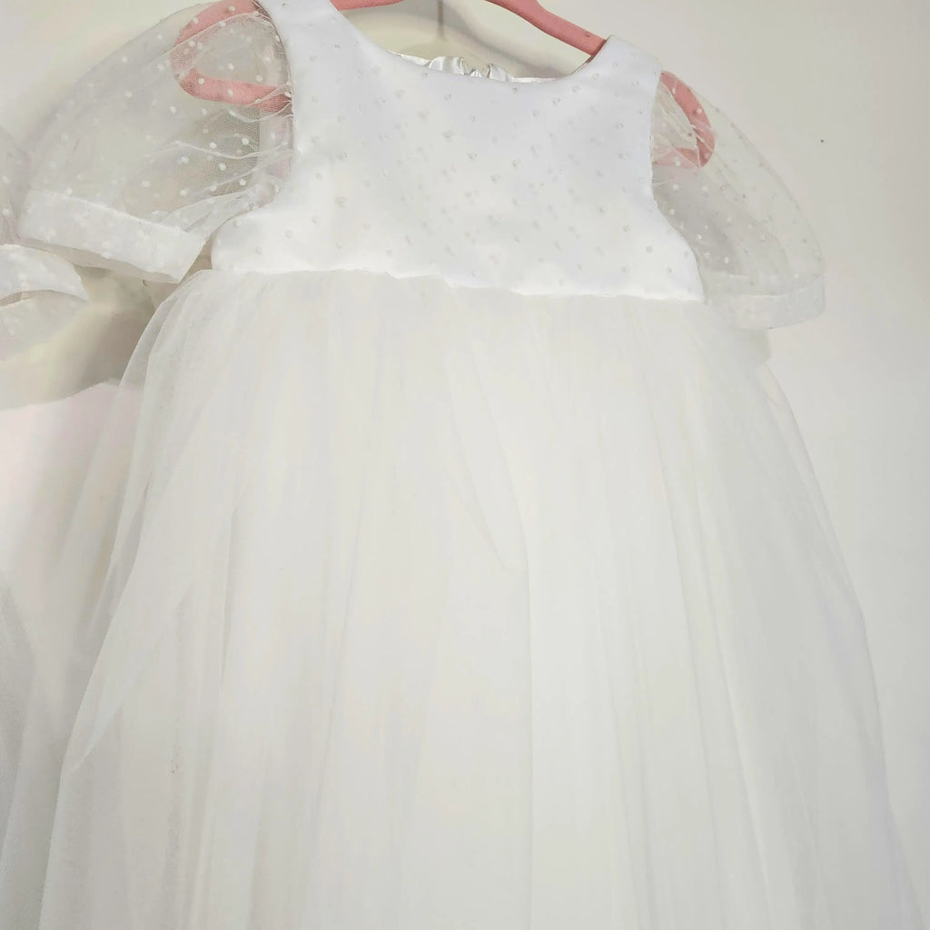 close up view of front bodice on White Flower girl Dress image 6