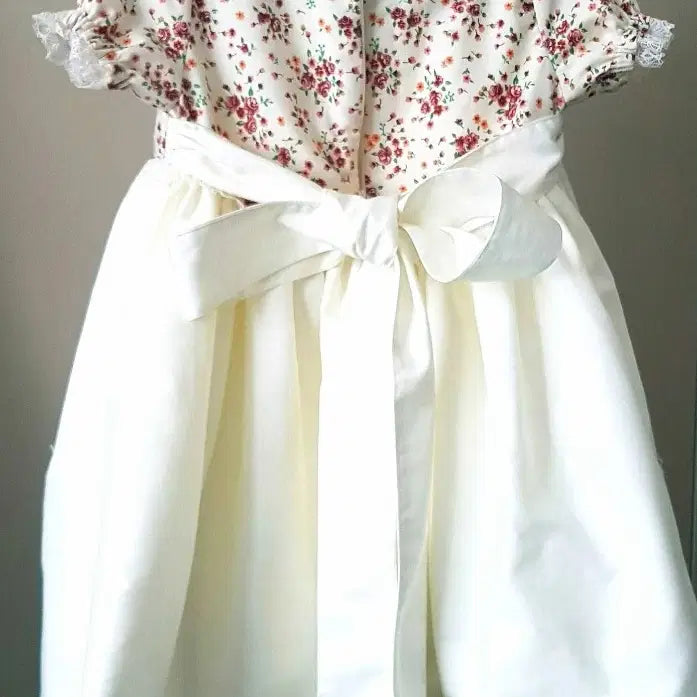 close up view of bow on Cotton Flower Girl Dress image 8